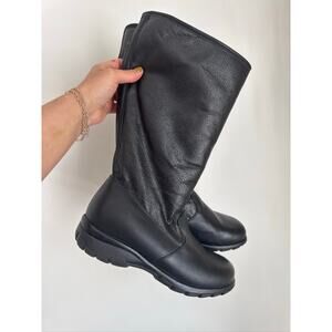 Toe Warmers Canadian Shelter Tall Leather Waterproof Boot. Size 8.5